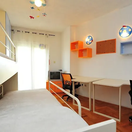 Holiday Dux Feriehus *